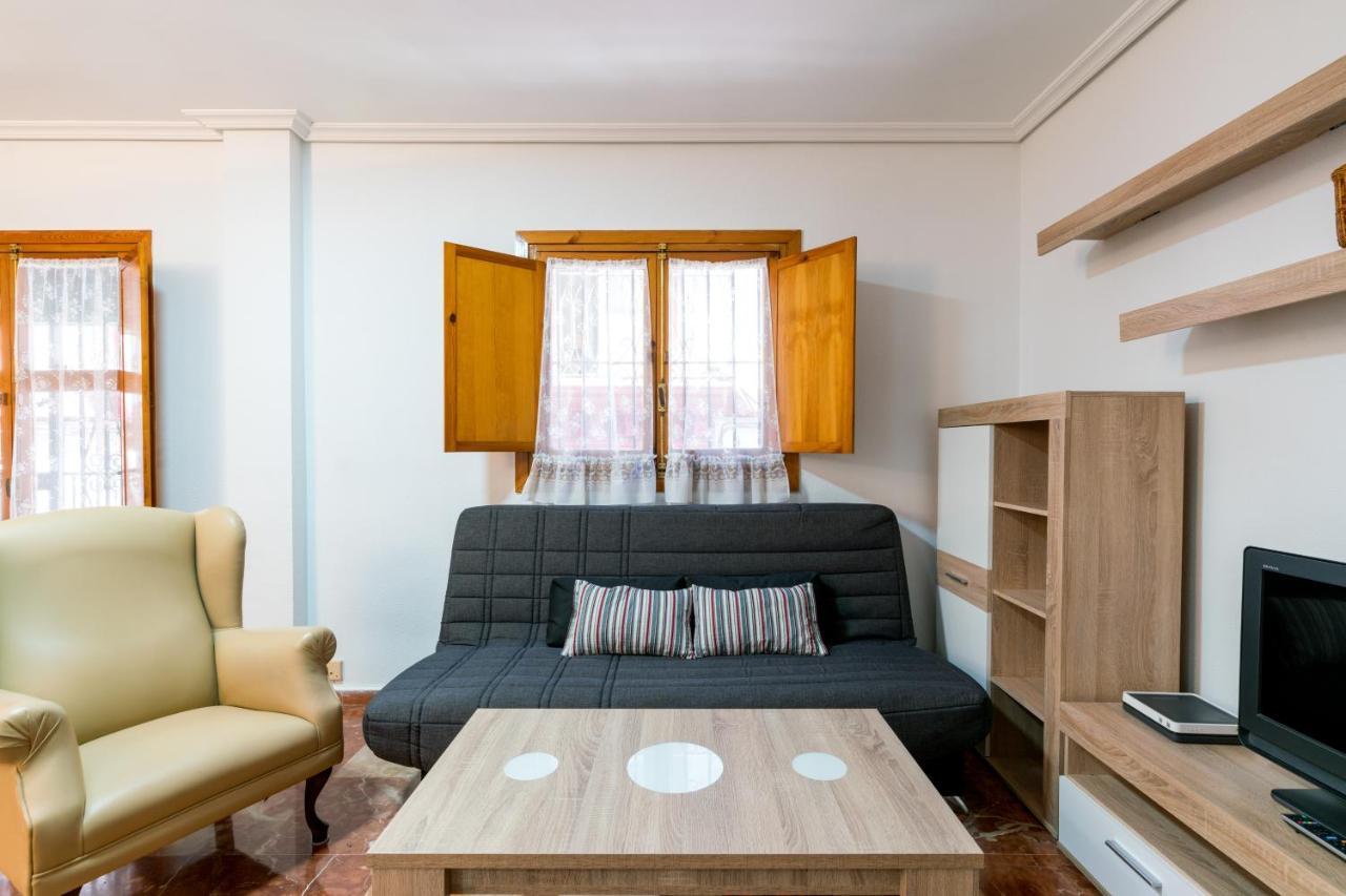 Holi-Rent Estrella Daire Sevilla Dış mekan fotoğraf